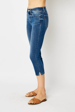 Mid Rise Side Slit Capri Jeans